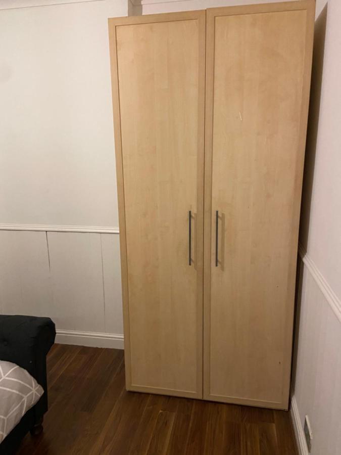 Lovely, Recently Refurbished Four Bedroom House.. London Eksteriør bilde
